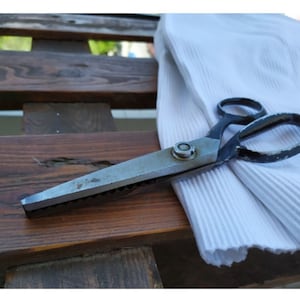 from the 1980s an Old Scissors Zig Zag Iron Seamstress Tailor Vintage Tools