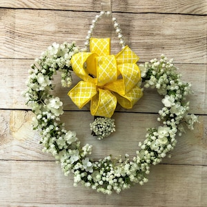 Made to order heart wreath. Farmhouse design. Spring vine wreath. Gift for Mother’s Day. Front door wall hanging. Wedding Wreath