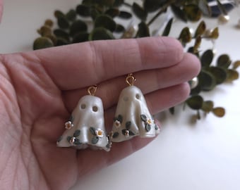 Ghost Clay Spring Floral Earrings| Green Witch Wedding Cottagecore Sheet Ghost Earrings| Spooky Cute Handmade Ghost Polymer Clay