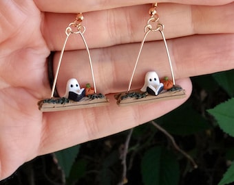Swinging Ghost Clay Dangle Earrings| Witchy Dark Cottagecore Halloween Pumpkin Ghost Earrings| Spooky Cute Handmade Ghost Polymer Clay