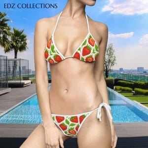Women&#39;s Strawberry Print Bikini Swimsuit, Cute Bathing Suit for Summer, Pool Party Swimwear, Beachwear, Gift for Her