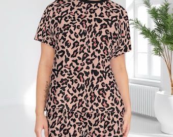 Blush Pink Leopard Print Pajama Set: Women's Cozy Loungewear
