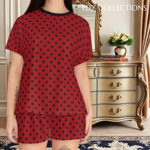 Red & Black Polka Dot Women&#39;s Pajama Set, Cozy Sleepwear, Red Lounge Outfit, Cute Nightwear for Relaxing, Perfect for Holidays