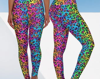 Hoog getailleerde yogalegging met regenboogluipaardprint, sportkleding