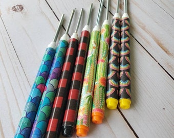 Paper bead roller, adult craft kit, Christmas gift for her, set of 2