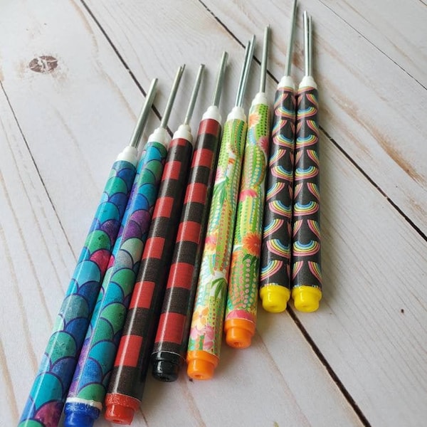 Paper bead roller, adult craft kit, Christmas gift for her, set of 2
