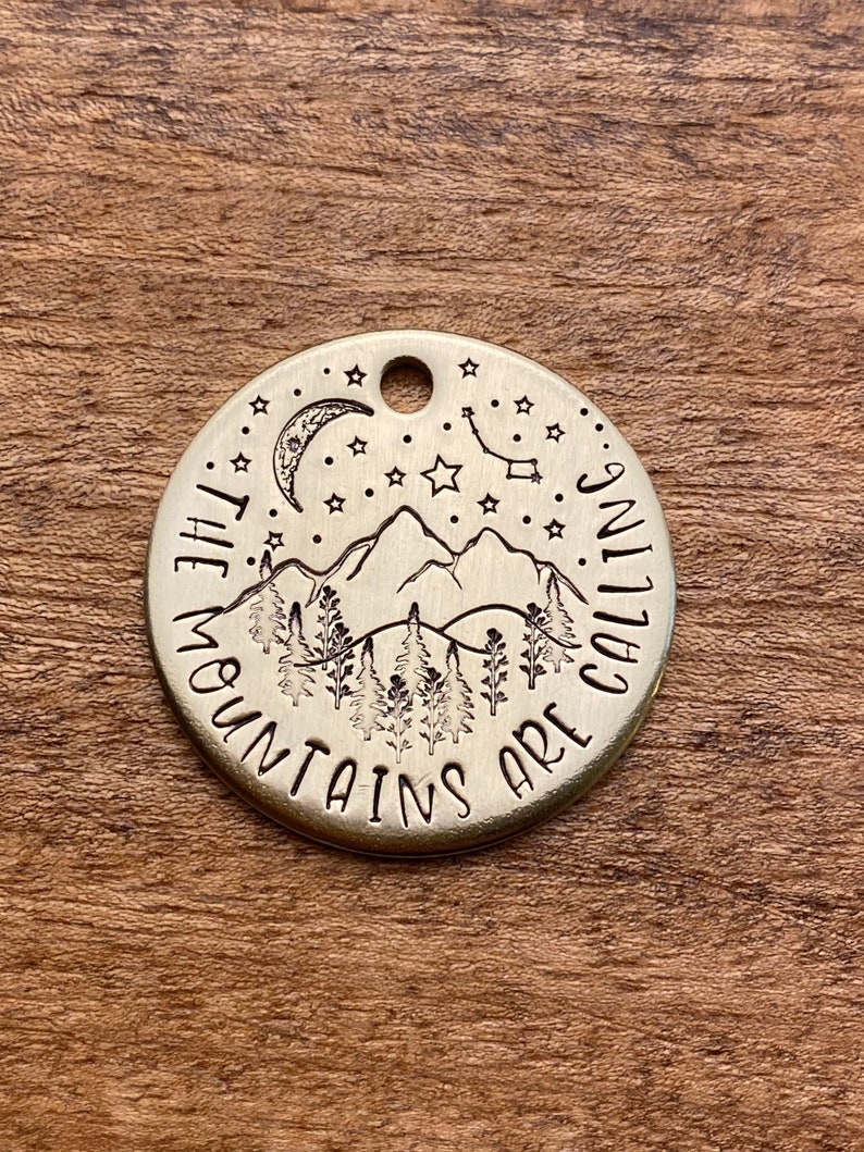 Wanderlust Keyring The Mountains Are Calling Keyring Cabin Keys Keychain Adventure Keychain