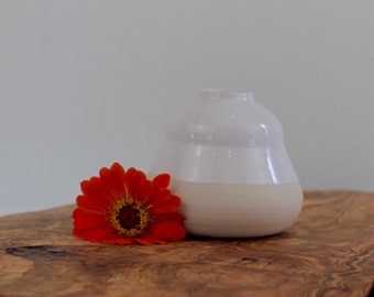 ceramic bud vase/modern flower vase