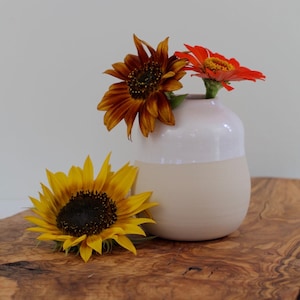 ceramic bud vase/modern flower vase