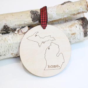 Michigan Home Round Christmas Ornament, Wood Engraved State Holiday Ornament, Michigan Gifts, Family Keepsake, Made in Michigan