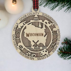 Wisconsin Skyline Weihnachtsverzierung, Milwaukee Wisconsin State Ornament, benutzerdefinierte Madison Reiseverzierung, Zustandvogel Wisconsin Geschenke