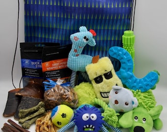 Puppy Treat / Toy Doggie bag ! Spoil your pet or gift to a friend or family’s fur baby.