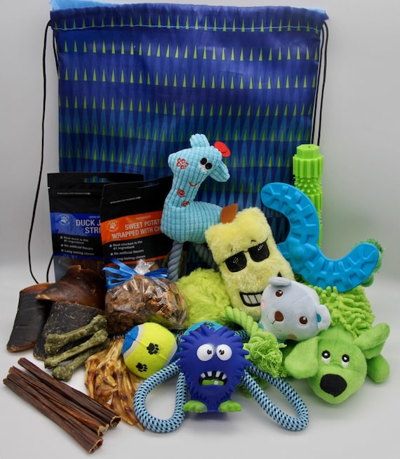 Puppy Treat / Toy Doggie bag ! Spoil your pet or gift to a friend or family’s fur baby.