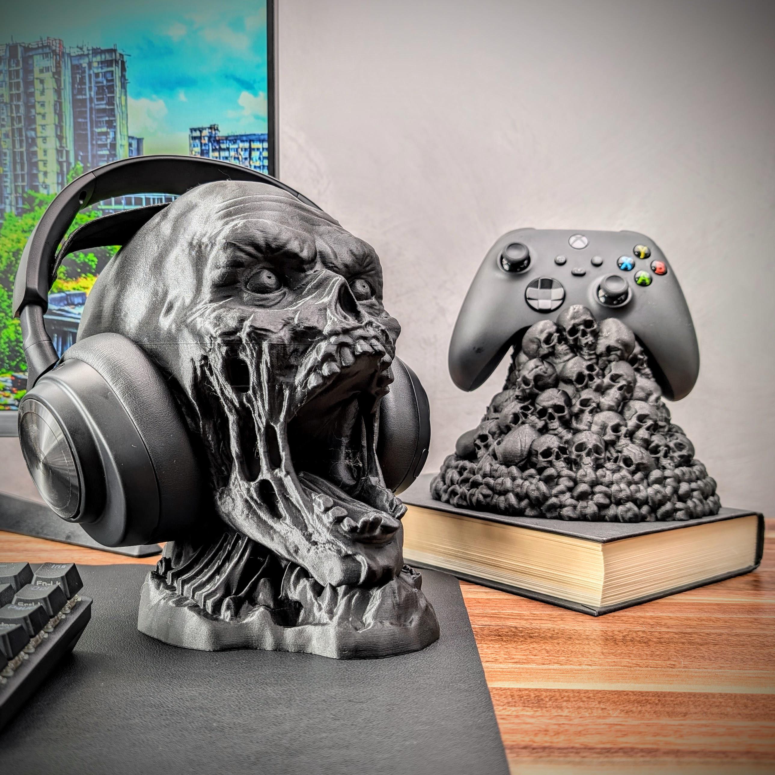 Zombie Head Headphone Stand - Bust Headset Holder - Horror Gamer Gift - Desk Decor
