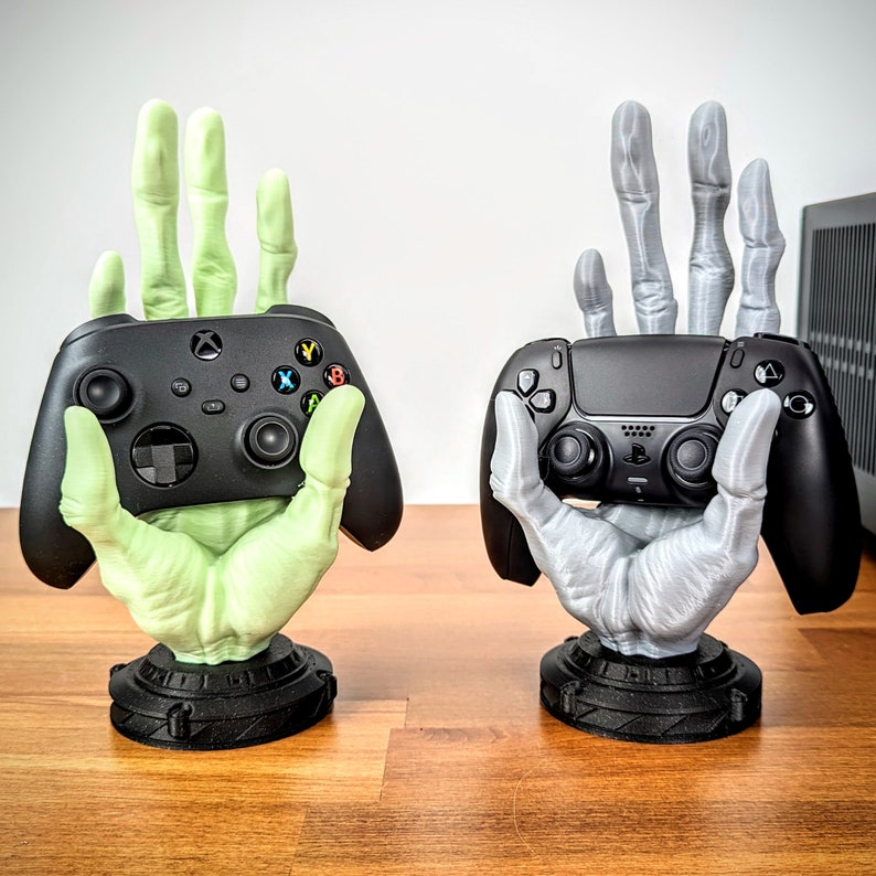 Alien Hand Controller Stand - Headphone Stand - Controller Holder - Gaming Room Decor - Office Desktop - For PS5, XBOX, or Nintendo Switch