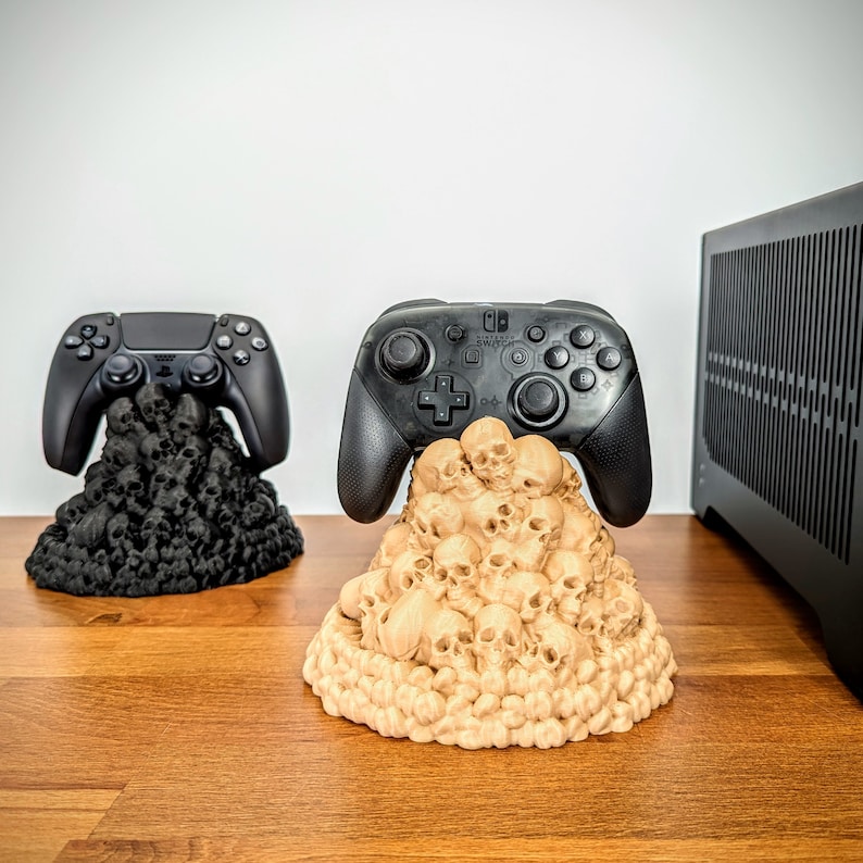Skull Controller Stand - Controller Holder - Gifts for Gamers - For PS5, XBOX, or Nintendo Switch