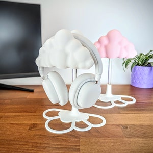 Cloud Headphone Stand - Kawaii Gamer Girl - Cute Gaming Accessories