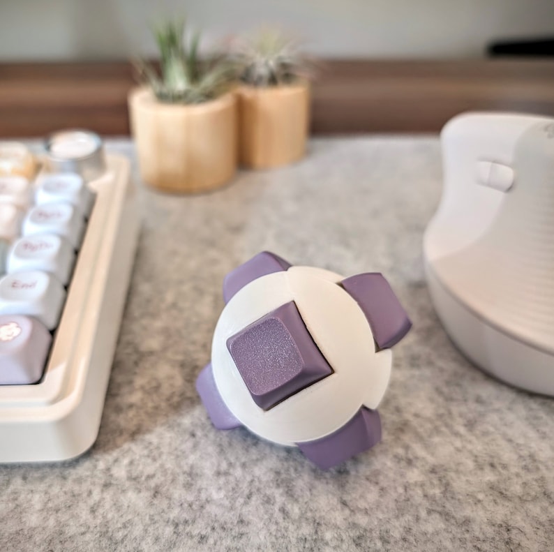Fidget Ball - Mechanical Keyboard Fidget Clicker - Keycap Stress Relief - Fidget Toys for Focus
