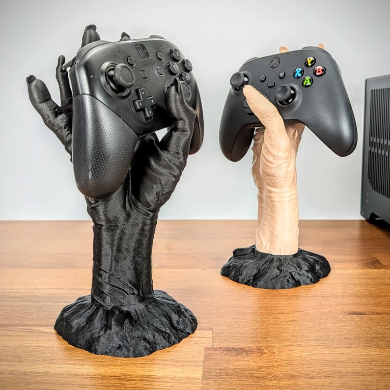 Zombie Hand Controller Stand - Witch's Demon Hand Headphone Stand - Controller Stand for Ps5, XBOX, or Nintendo Switch - Desktop Decor