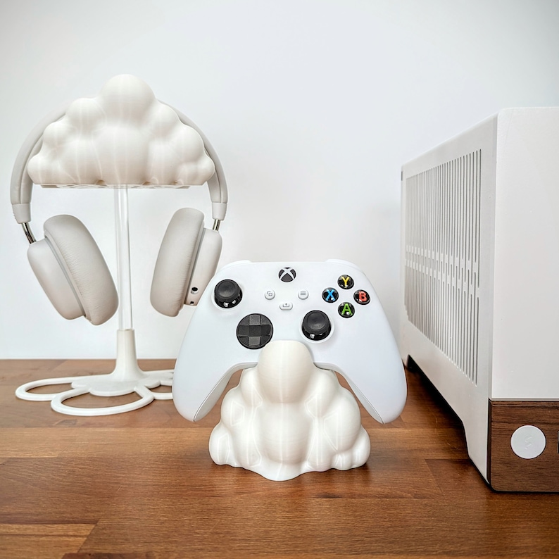 Cloud Controller Stand - Cute Kawaii Gaming Setup - Controller Holder For PS5, XBOX, or Nintendo Switch Controllers - Gaming Room Decor