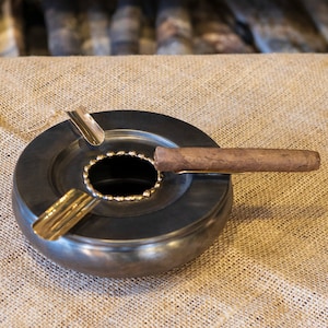 Handgefertigter Messing Aschenbecher, Dekorativer Aschenbecher, Messing Zigarre Aschenbecher, Zigarrenspitze, Urlaub Dekor, Geschenk für Papa, Geschenk für Ihn
