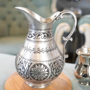 Handmade Engraved Copper Pitcher Jug 2 Liters, Vintage Copper Pitcher, Real Copper jug, Copper Kitchen Decor, Gift for Grandma, Gift for Mom