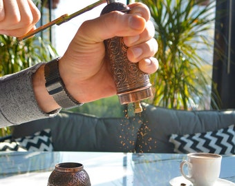 Molinillo de café turco tradicional, molinillo de café, molinillo de café vintage, molinillo de especias