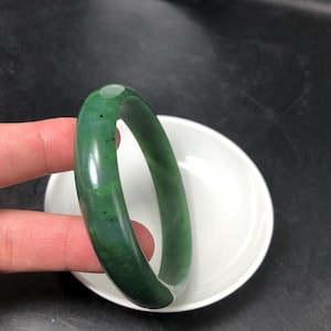 AAA grade nephrite jade handmade bangles-handmade nephrite bangles-nephrite bangles-stone carving-stone bangles -green bangles-gemstone
