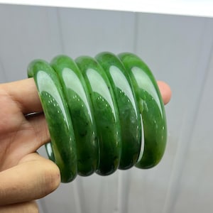 AAA grade nephrite jade handmade bangles-handmade nephrite bangles-nephrite bangles-stone carving-stone bangles -green bangles-gemstone