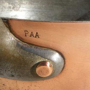 Antique French Copper Windsor pan, Stamped PAA   Metal handle, Copper Rivets.   Diameter 7.25&quot;  . Weight 3.62lbs - 1.64kgs   2.4mm Thick