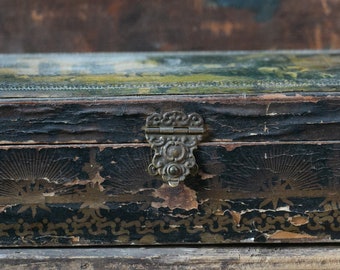 Vintage Wooden Jewelry Box