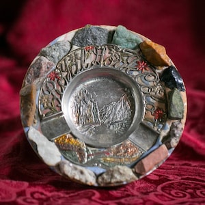 Vintage Souvenir Ashtray Kitsch
