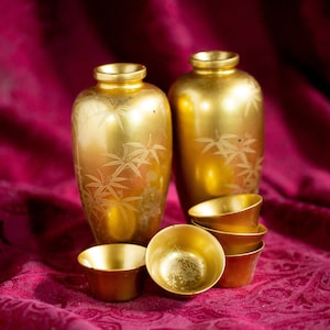 Vintage Japanese Sake Set