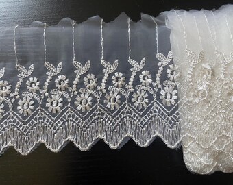 Ivory Floral Tulle Lace Trim, Scalloped Edge, 2 Yds