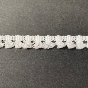 3 Yds White Cotton Mini Tassel Gimp Lace Trim 3/4”, Small Tassel Trim, Cotton Tassel Ribbon Trim, Dolls Tassel, DIY Sewing