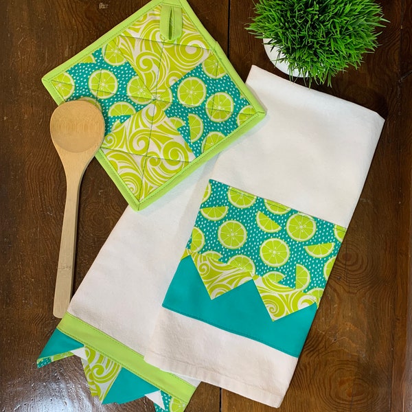 Lime Tea Towel, Limes, Quilted Potholders, Decorative Tea Towels, Tea Towel Gift, Spring Time, Margarita style Tea towel, Lime and Turquoise