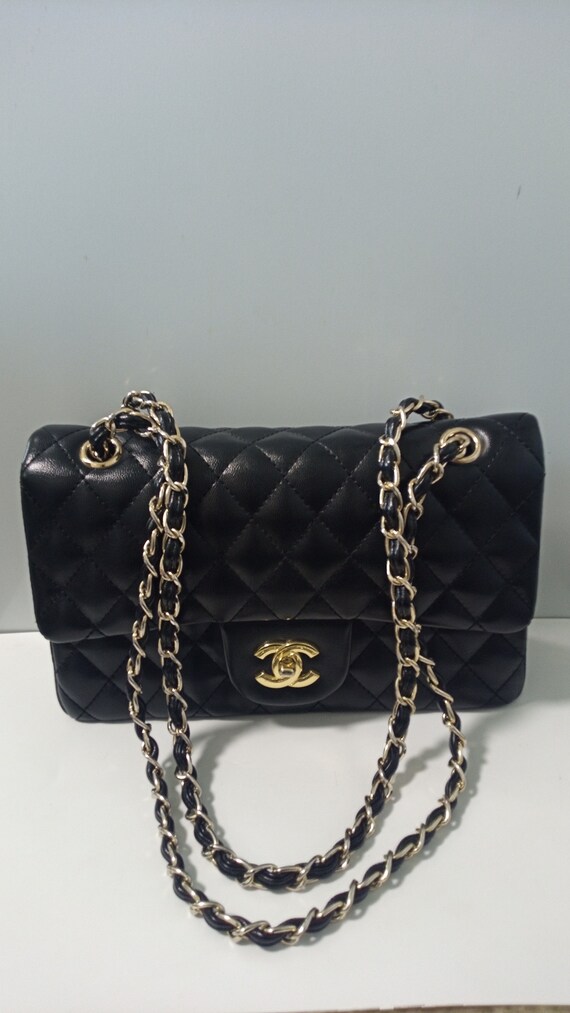 Vintage women's cross body bag CC. Women's shoulde