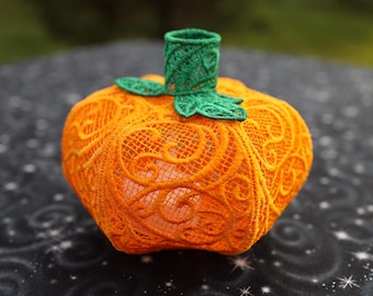 3D Lace Pumpkin - Elegant Halloween Decoration with Tealight