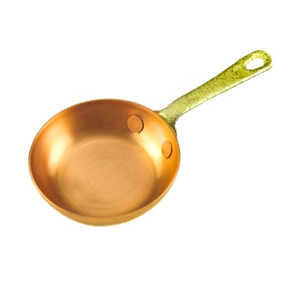 Miniature Kitchen Copper Fry Pan. 1:6 Handmade Small Skillet. for Christmas  Tree Decoration, Cooking Hobbies, Dollhoses. 