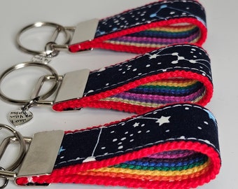 Mini porte-clés, porte-clés en tissu, porte-clés faits main, cadeau pour elle, cadeaux d'anniversaire, porte-clés arc-en-ciel