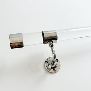 Rund transparent akrylledstång, justerbar vinkelledstångsfäste, silverfärgad ledstångsfäste, rund ledstång, väggmonterad ledstång.c