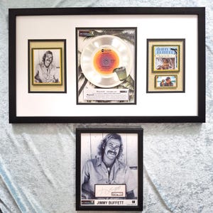 Margaritaville Award (45 single - Platinum)  Jimmy Buffett + signed promo photo