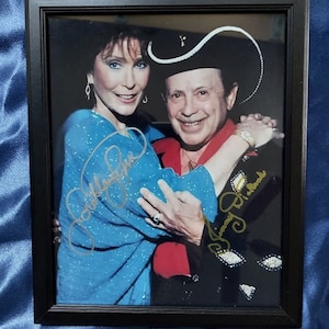 Loretta Lynn & Little Jimmie Dickens HAND-SIGNED Opry Backstage Photo