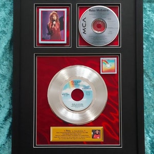 Reba McEntire - Fancy 45 Award (15 X 21)
