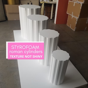 Kit 4 stapelbara romerska cylindrar, födelsedagspelare, tårtfat, vit piedestal