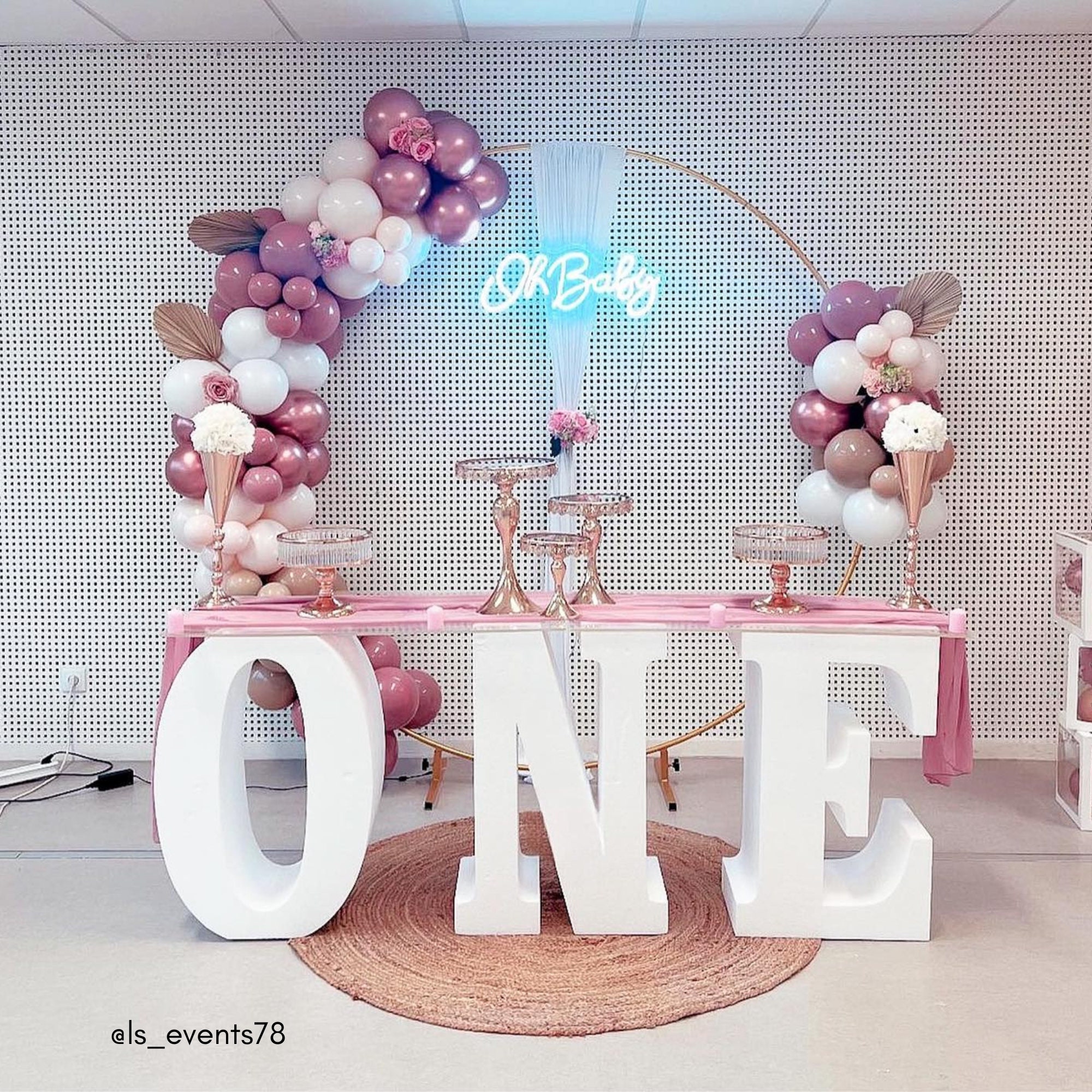  RTMISA One Letter Sign For First Birthday Free Standing Word  Sign For Anniversary Party Baby Shower Table Top Decor