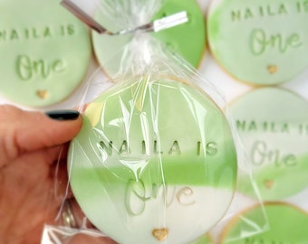 Personalised sugar cookies/ birthday favors/ favours / birthday cookies/ event cookies/ business cookies/ gift/ gift for him/ for her/ name
