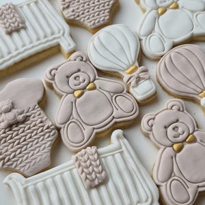Baby Shower Cookies, Teddy Bear, Baby Grow, Cot, Air Balloon, Set of 12
