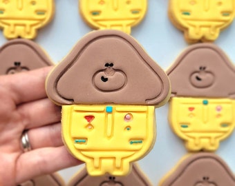 Brown bear, yellow, Sugar cookies, postal gift, kids party  favour, favor, birthday.