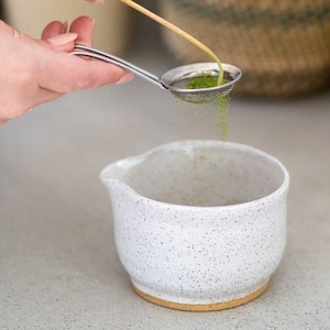 Speckled Ceramic Matcha Bowl with Spout, White, Matcha Tea Set, Coffee, Whisking, Handmade, Japanese Chawan, Trendy 90s Modern